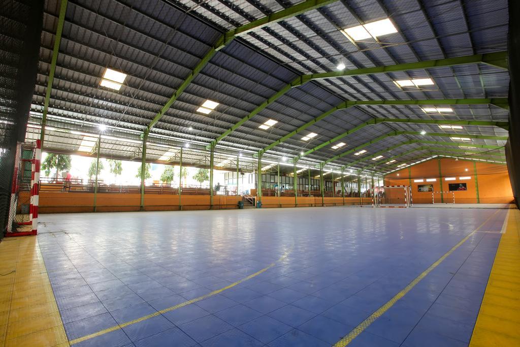 Sinar Sport Hotel Bengkulu Exteriör bild